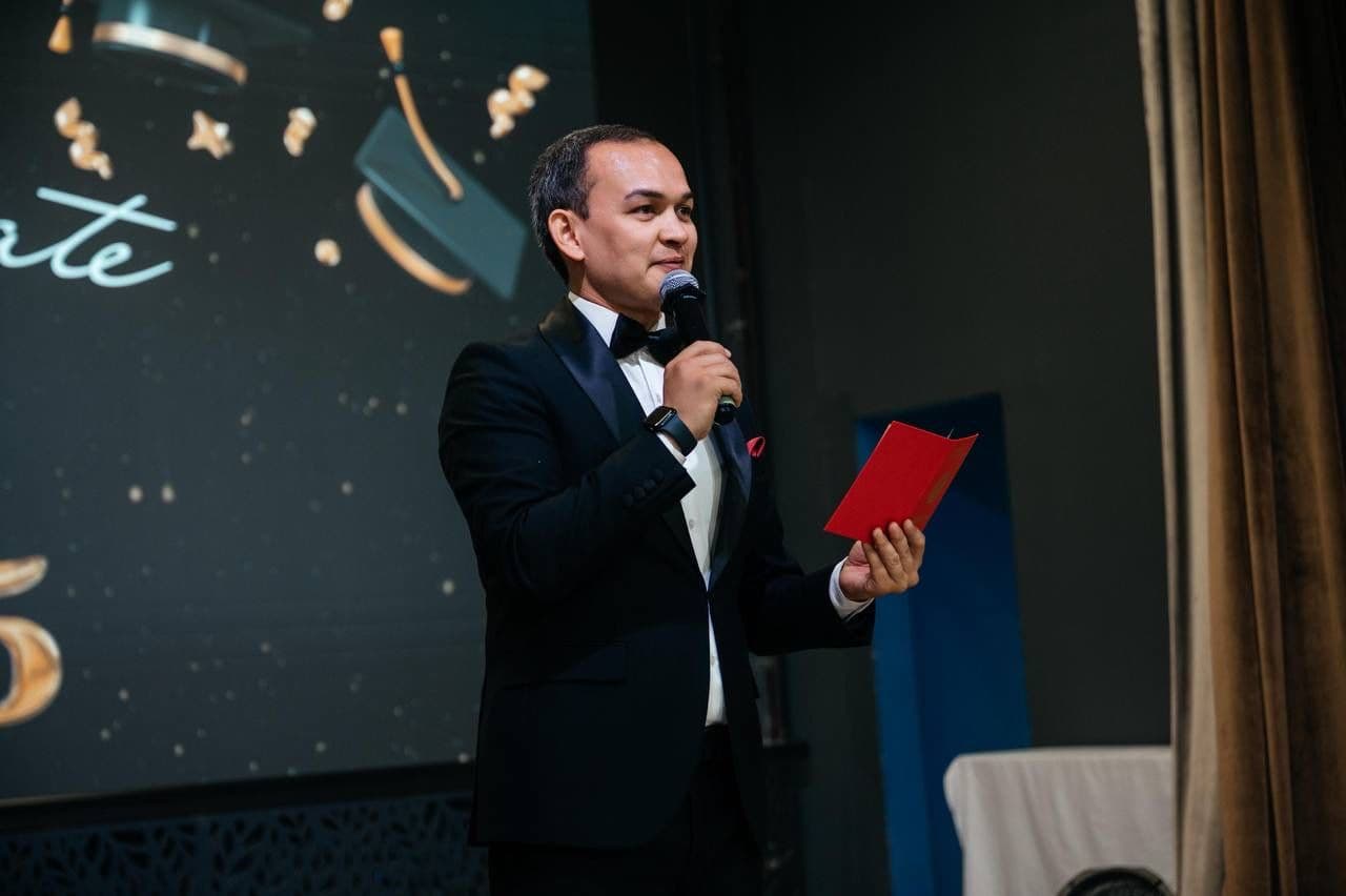Картинка для статьи Как проводит той ведущий — Берик Сапаров